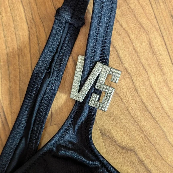 NWOT Victoria's Secret One Shoulder Swimsuit in Black, Size M - Picture 2 of 5